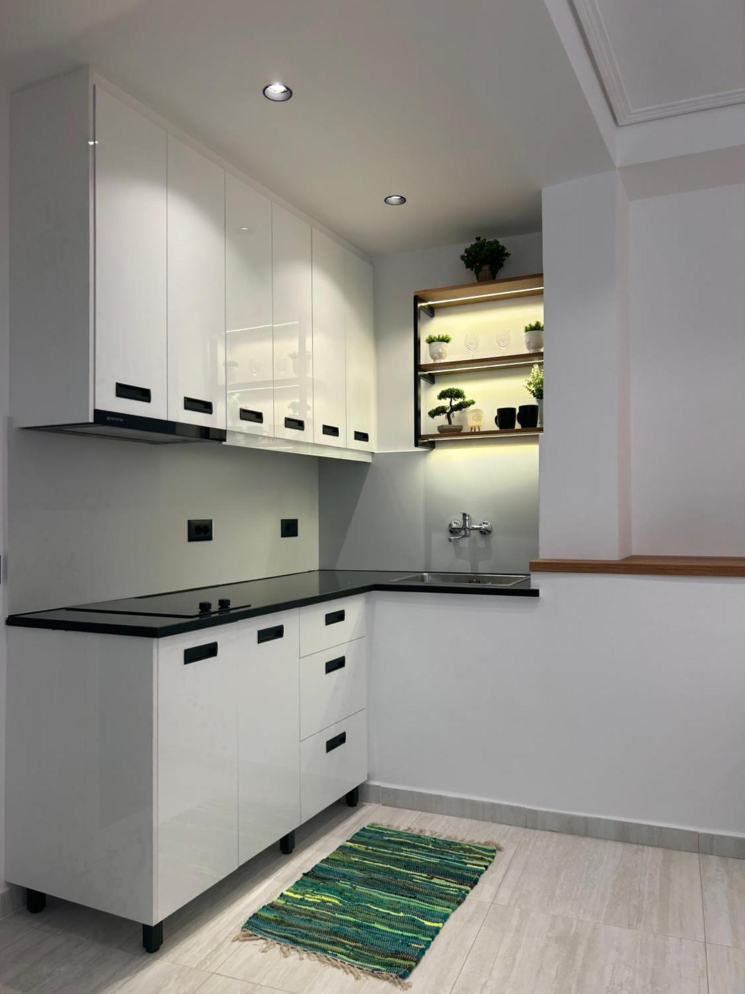Crown Apartment Sarande Bagian luar foto
